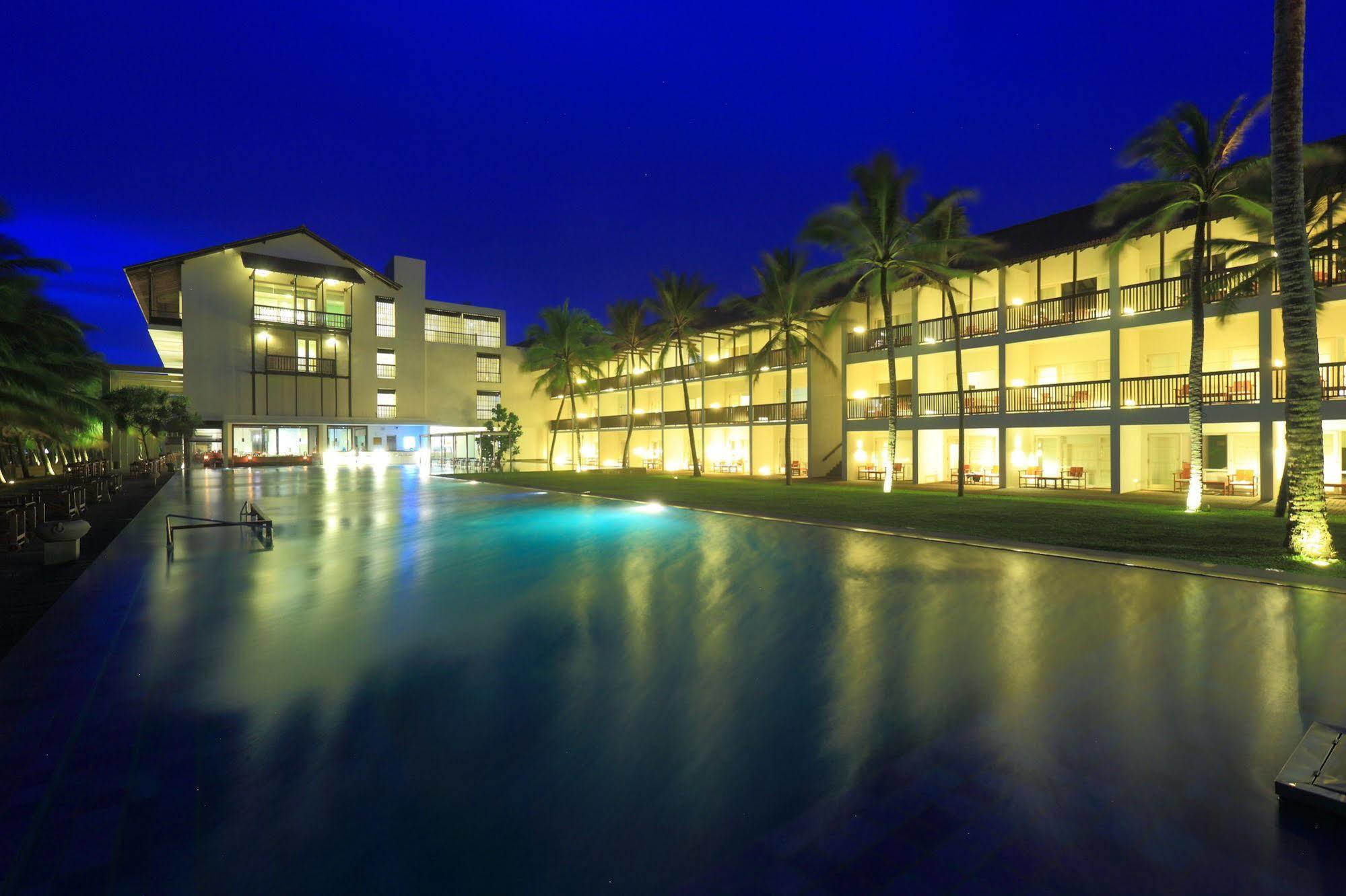 Jetwing Blue Hotel Negombo Exterior foto